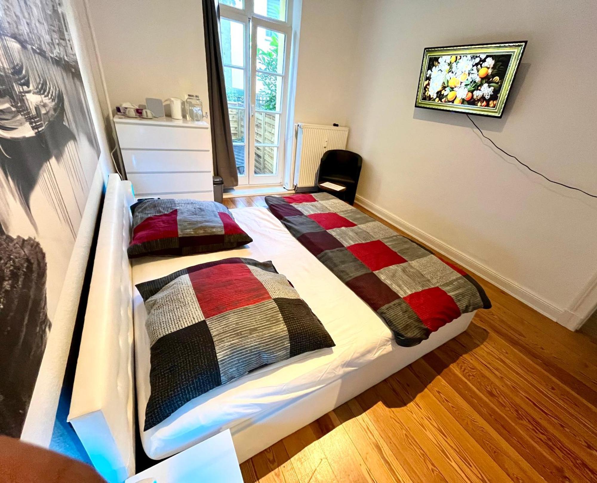 Doppelzimmer Mit Terrasse In Privatem Zuhause Lubeka Zewnętrze zdjęcie