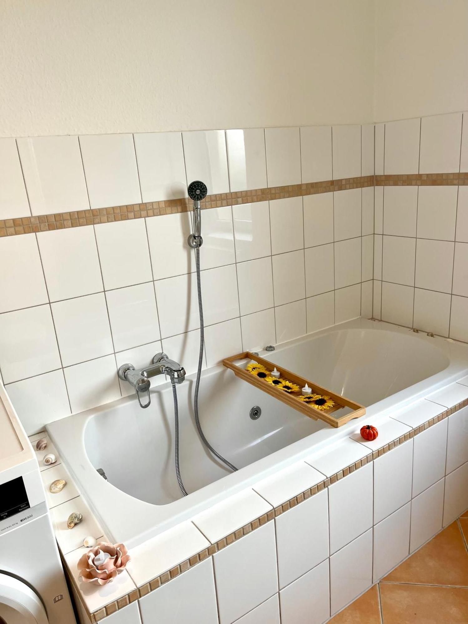 Doppelzimmer Mit Terrasse In Privatem Zuhause Lubeka Zewnętrze zdjęcie